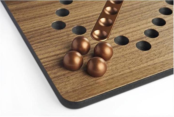 Produktbild Brändi Kings Dog 6-er Set (Deutsch, Englisch, Französisch, 2 - 6 Spieler)