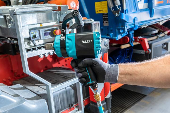 Produktbild HAZET Twin Turbo Schlagschrauber 9014TT ∙ Lösemoment maximal: 4100 Nm ∙ Vierkant 25 mm (1 Zoll) ∙ H… (Schlagschrauber)