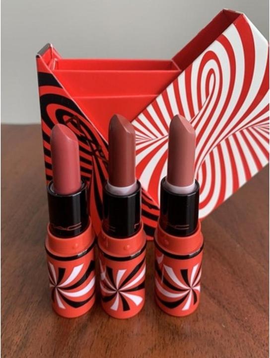 Produktbild MAC Cosmetics Tiny Trick Mini Lipstick Trio Weihnachts- Set (Neutral)