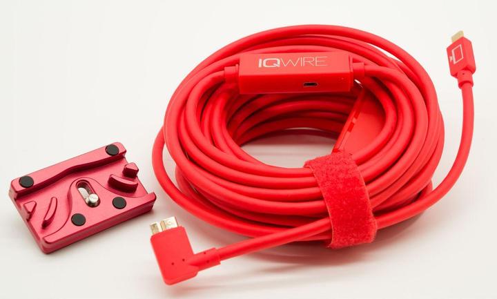 Image du produit IQwire 33 (10m) USB C vers Micro-B Angle droit (10 m, USB 2.0)