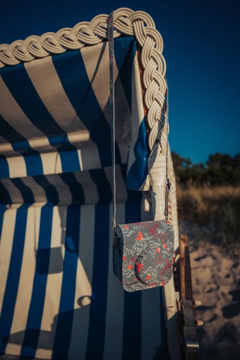 Actual product image Cullmann RIO Fit 120 Pink Camera Bag for Instax Mini 12 (Kamera Bereitschaftstasche)