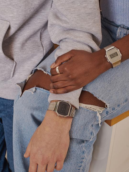 Produktbild Casio A168WEM-1EF (Digitaluhr, 36.30 mm)
