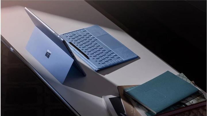Image du produit Microsoft Surface Pro 13 pouces Flex Keyboard avec Slim Pen (Allemagne, Docking)