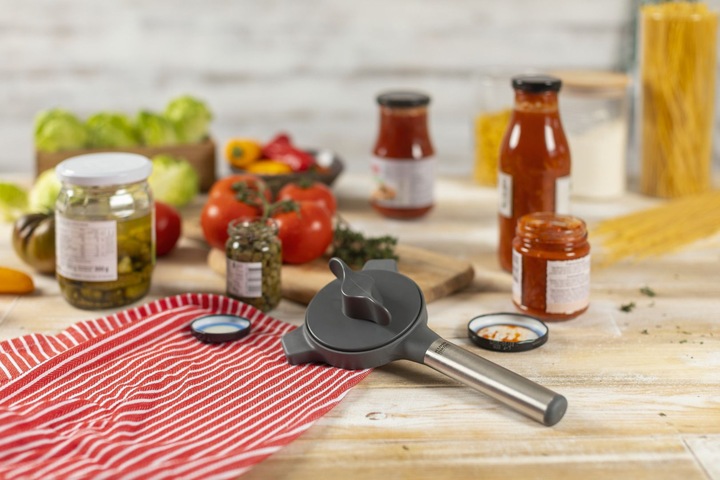 Actual product image Kuhn Rikon Deluxe Gripper lid opener grey (Plastic lidded bottle opener)