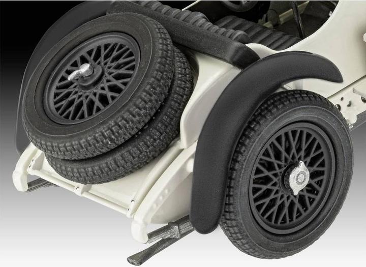 Actual product image Revell Mercedes-Benz SSKL