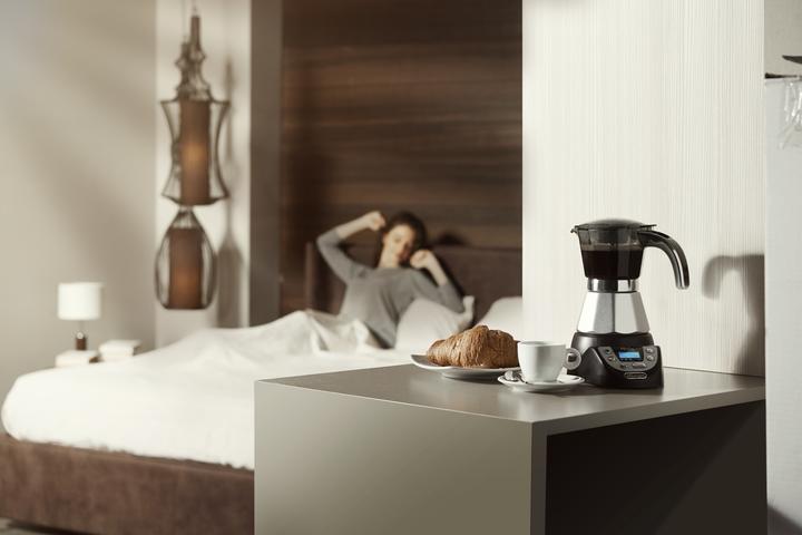 Actual product image De'Longhi Alicia Plus EMKP 21B Electric Mocha Cup (2 Cups)