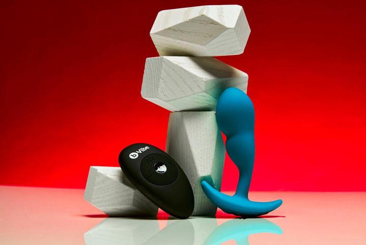 Produktbild Earthly Body b-vibe remote control p-spot snug plug 95gr blue