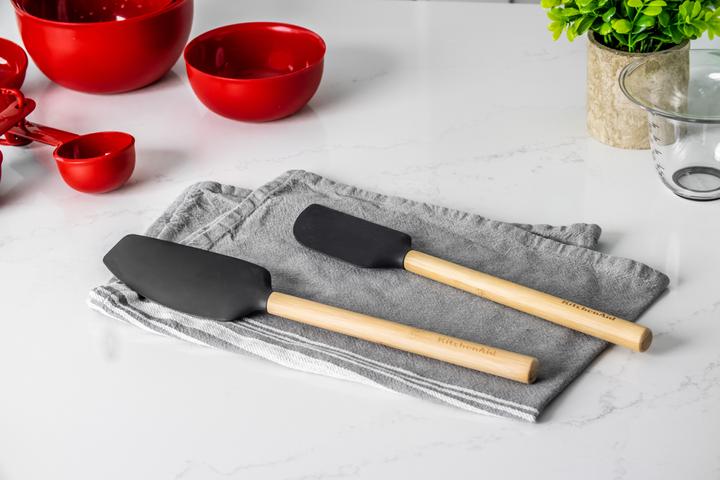 Immagine prodotto KitchenAid Spatola universale per mixer con manico in bambù e testa in silicone flessibile e resistente al