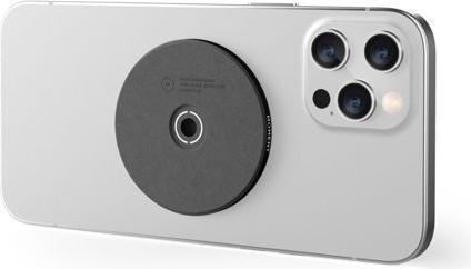 Actual product image Moment MagSafe - its own innovation