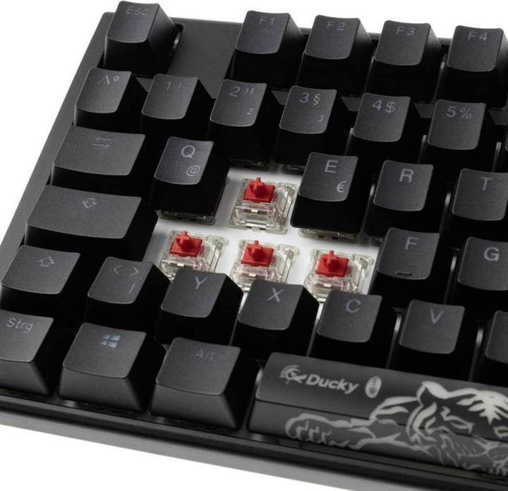 Produktbild Ducky One 3 Classic Black/White Gaming Tastatur, RGB LED - MX-Red (DE, Kabelgebunden)