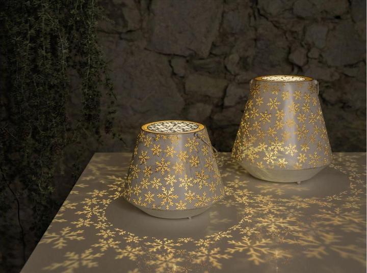 Actual product image STT Nova flake