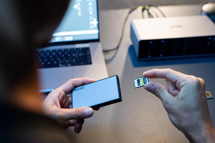 Produktbild Lexar Professional Gold 4.0 (1000 GB, CFexpress Typ A)