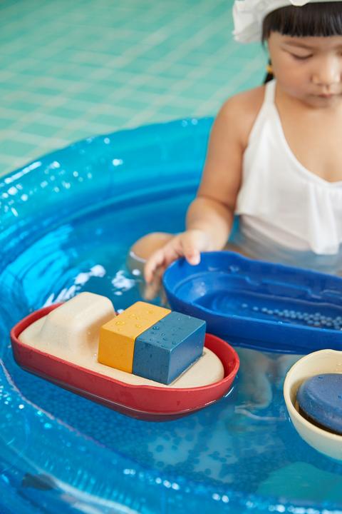 Actual product image Plantoys Cargo ship