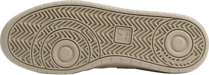 Actual product image Veja V-12 (43)
