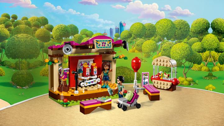 Actual product image LEGO Andreas stage in the park (41334, LEGO Friends)