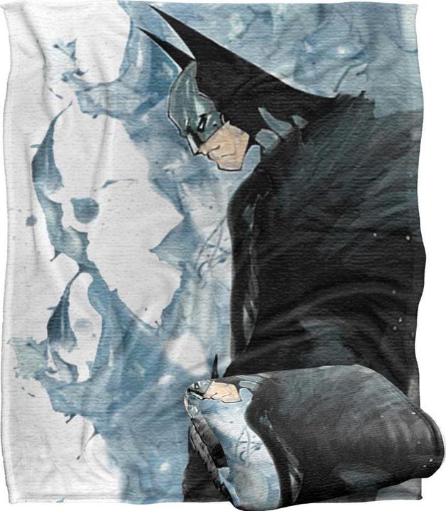 Actual product image Batman Silky Profile Soft Touch Blanket (152 x 127 cm)
