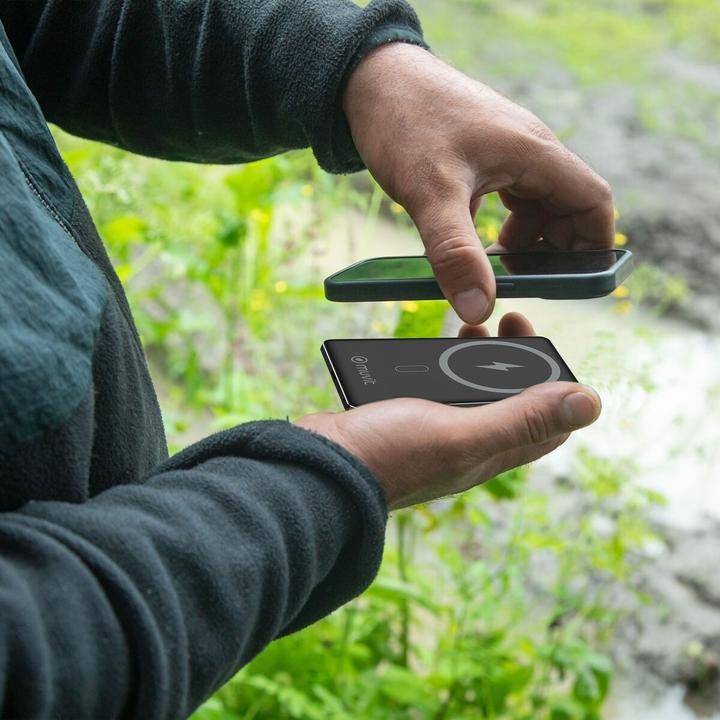 Immagine prodotto Muvit Powerbank for Change Schwarz Aluminium 5000 mAh (5000 mAh, 15 W)