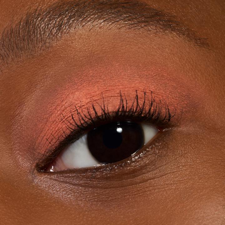 Actual product image essence matte liquid eyeshadow (03 Peach Pop)