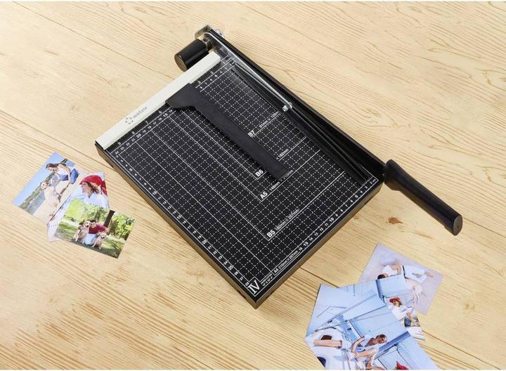 Image du produit Renkforce RF-CUT-100 Cisaille à levier A4 Capacité de coupe A4 80 g/m² : 12 feuilles (12 feuilles, A4)
