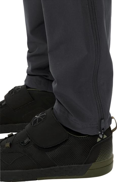 Actual product image Vaude Qimsa Light Softshell Pants II (L)