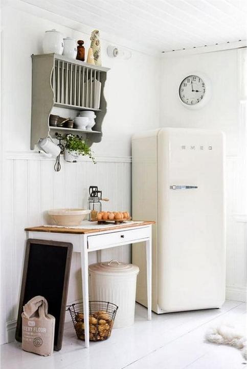 Image du produit Smeg Style rétro FAB28RWH5 (270 l)