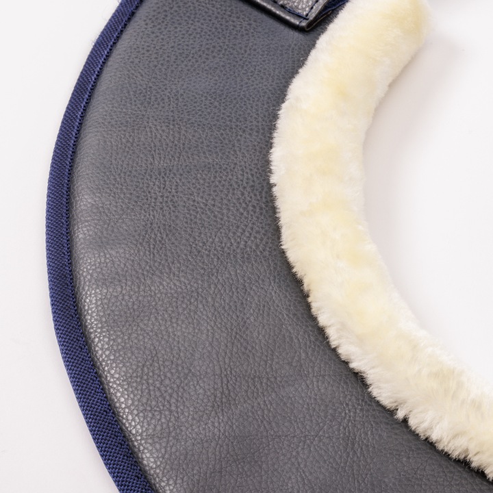 Actual product image Kavalkade Horse bells with faux fur
