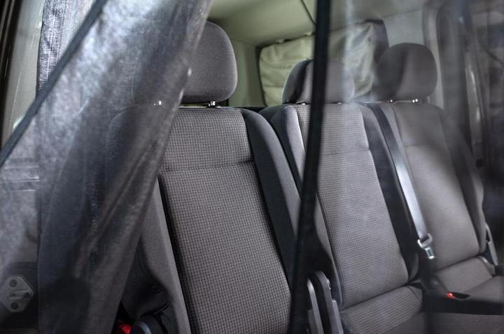 Produktbild VanQuito Moskitonetz mit Schiebetüren, links