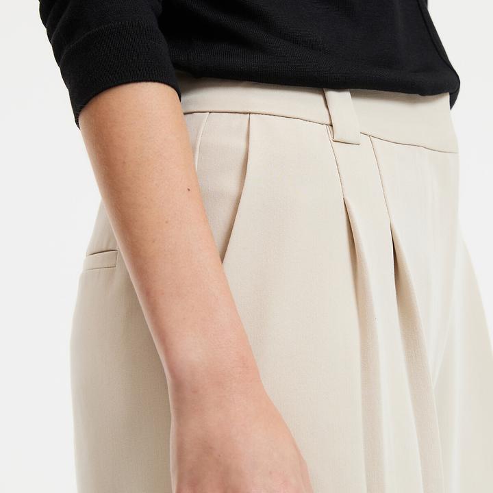 Actual product image La Redoute Collections Loose-Fit Bundfaltenhose (44)