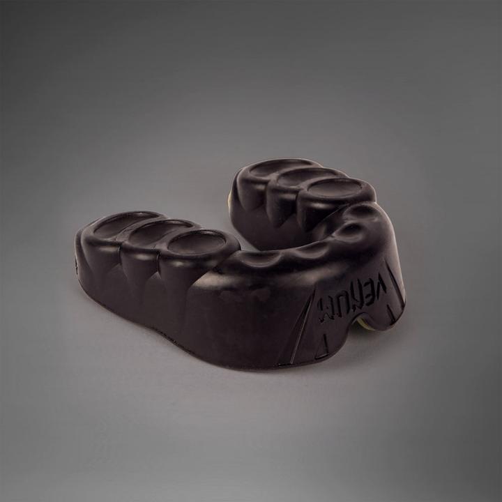 Image du produit Venum Challenger Mouthguard - Black/Khaki (Taille unique)