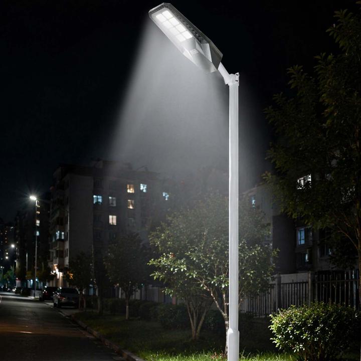 Produktbild Avizar LED Solarlampe 8W mit 10000mAh Akku