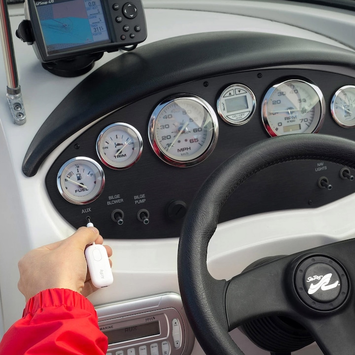 Actual product image TwelveSouth AirFly Pro (Transmitter & Receiver)