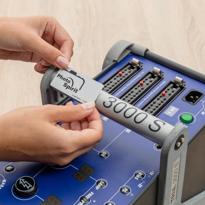 Actual product image Avery Type plate labels