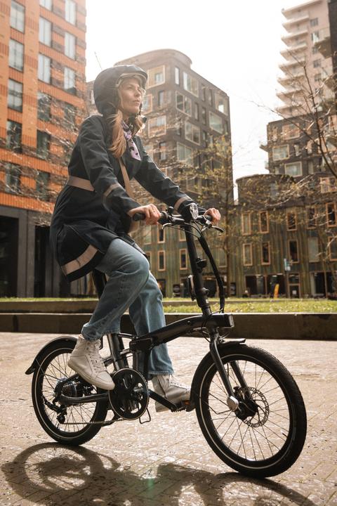 Produktbild Btwin Regentrenchcoat City 940 wasserdicht Damen marineblau (S)