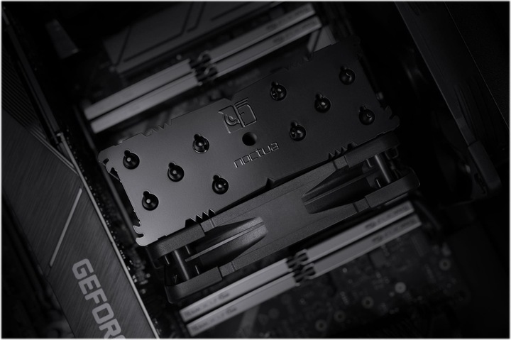 Actual product image Noctua NH-U12S Chromax Black (158 mm)