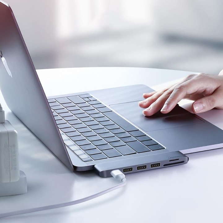Produktbild Ugreen 6-in-2 (USB-C, 6 Ports)