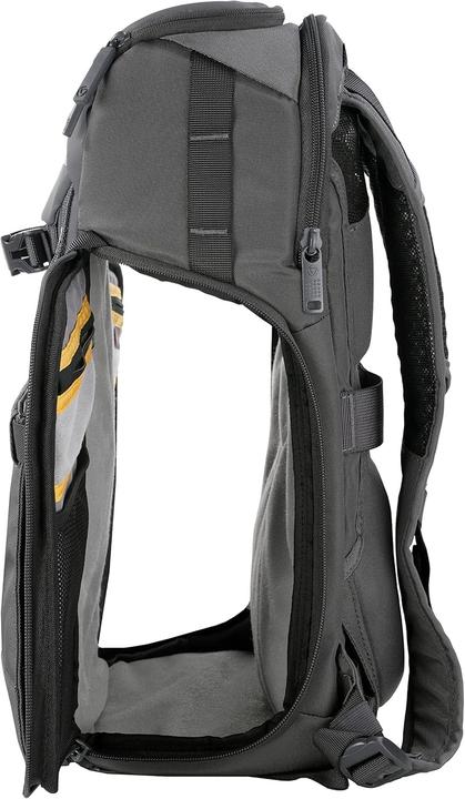 Actual product image Vanguard Veo Adaptor S41 with USB-A (Photo backpack, 12 l)