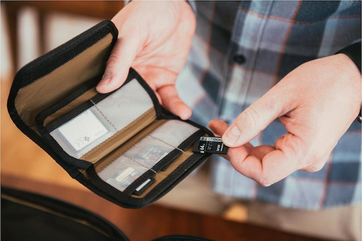 Actual product image Gomatic PM Memory Card Case