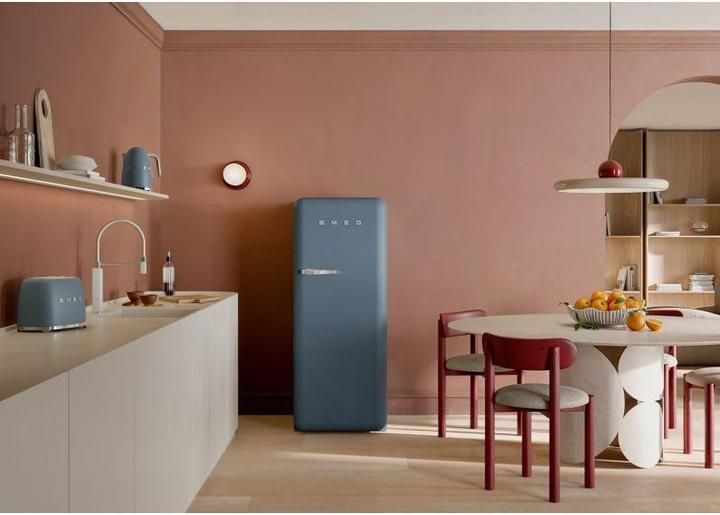 Actual product image Smeg KLF03SBMEU Kettle storm blue matt (1.70 l)