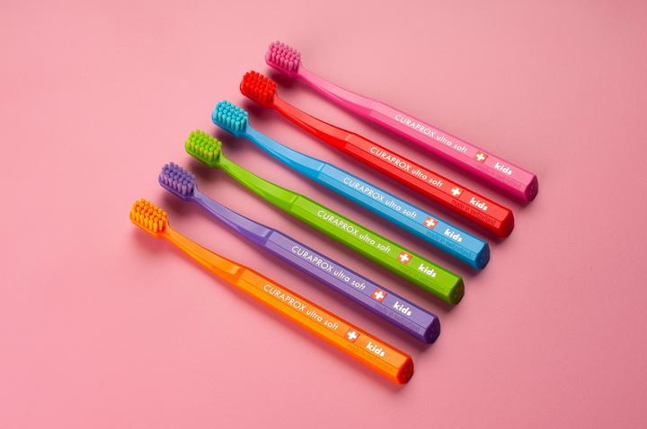 Actual product image Curaprox CS Kids (Assorted) (Extra soft, 1x)