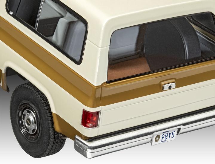 Actual product image Revell Model Set Stranger Things Chevrolet K5 Blazer