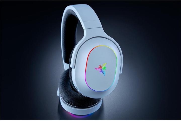 Actual product image Razer Barracuda X Chroma (Wireless)