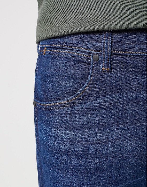 Actual product image Wrangler 10020326 (W34/L32)