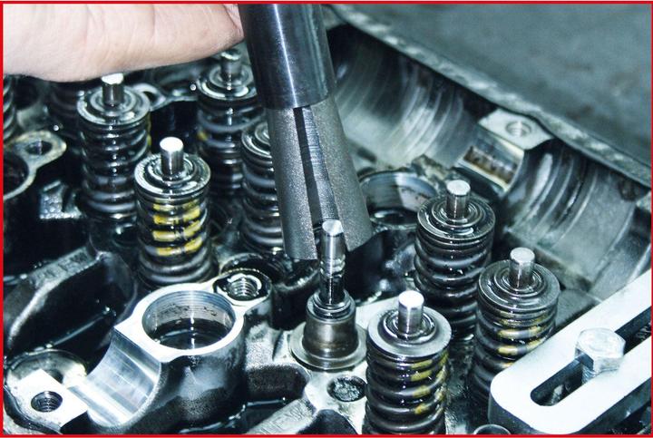 Actual product image KS Tools Valve stem seal slide hammer puller