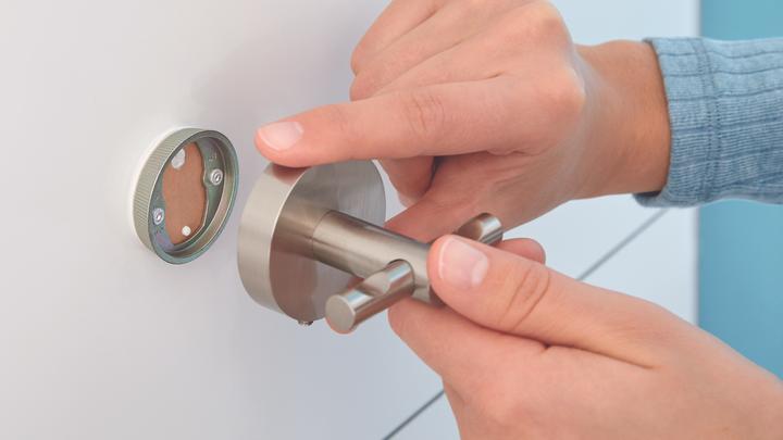 Image du produit tesa Support de sèche-cheveux MOON avec solution adhésive sans perçage