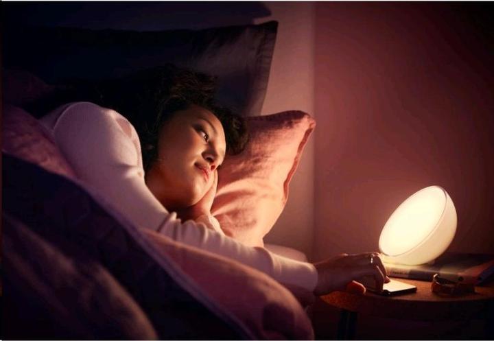 Image du produit Philips Hue Go Base BT (520 lm)
