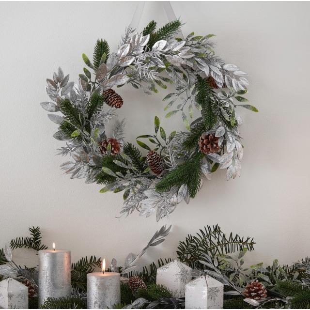 Produktbild Ginger Ray Silberner Laub Weihnachtskranz von
