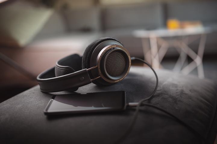 Actual product image Philips Fidelio X2HR/00 (Cable)