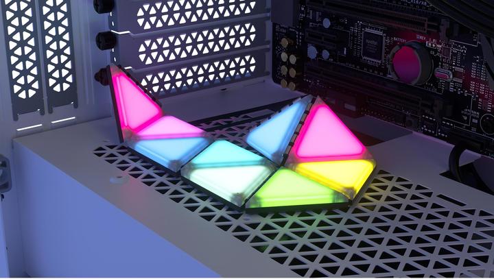 Actual product image Corsair iCUE LC100 Smart Case Starter Kit (Multicoloured)
