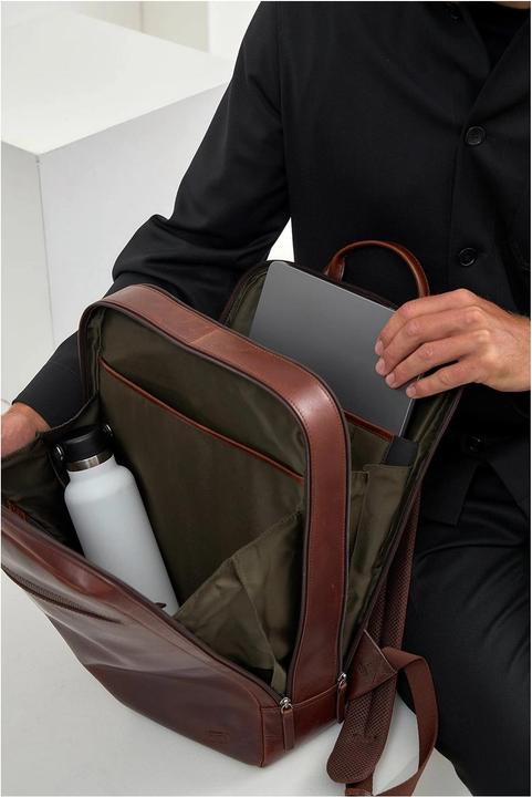 Actual product image Jost Lund daypack leather 42 cm laptop compartment (11 l)