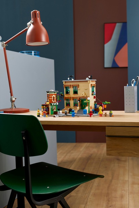 Actual product image LEGO 123 Sesame Street (21324, LEGO Ideas, LEGO Rare Sets)